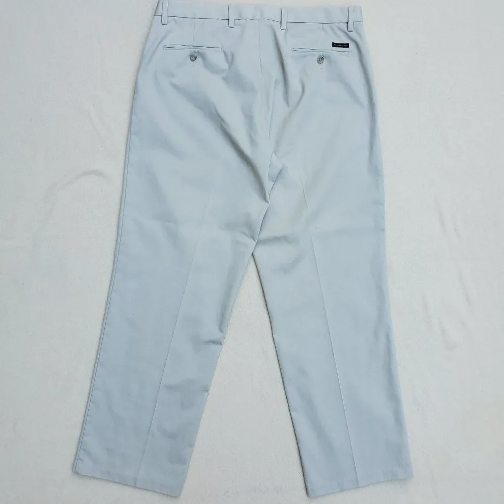Dockers Men's beige classic fit pants 38W x 32L
